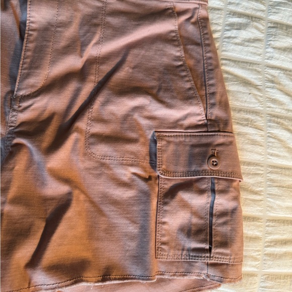 LOFT  Cargo Style Shorts, 2, Mauve, Button/Zip Closure, Unfinished Hem - Picture 6 of 8